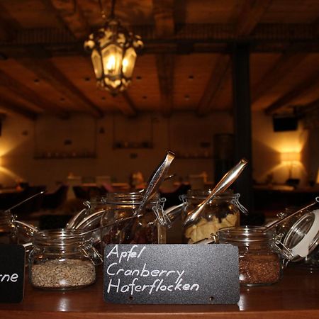 Zum Schwarzen Loewen Otel Altdorf Dış mekan fotoğraf